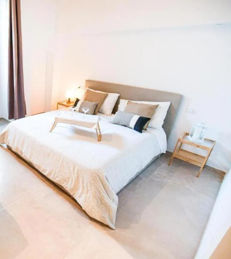 Urban Flat Bonazzi40 -Timesrl Apartments Bari Italia